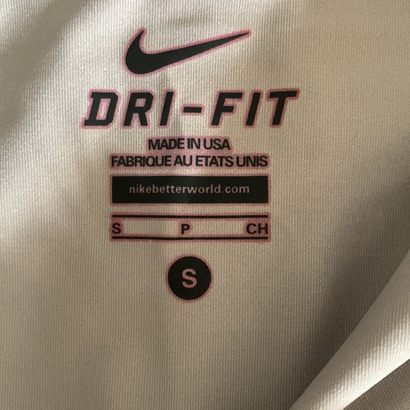Nike -Track And Field half split shorts - Picture 6 of 7